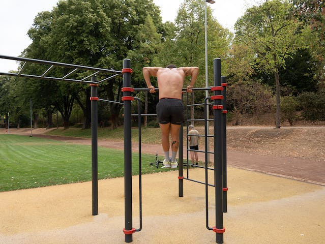 Dip Position beim Muscle Up Lernen