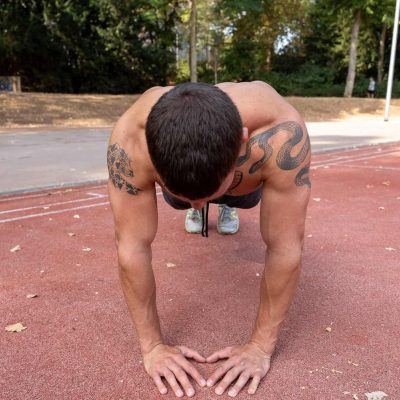 Handposition beim Diamond Push-Up